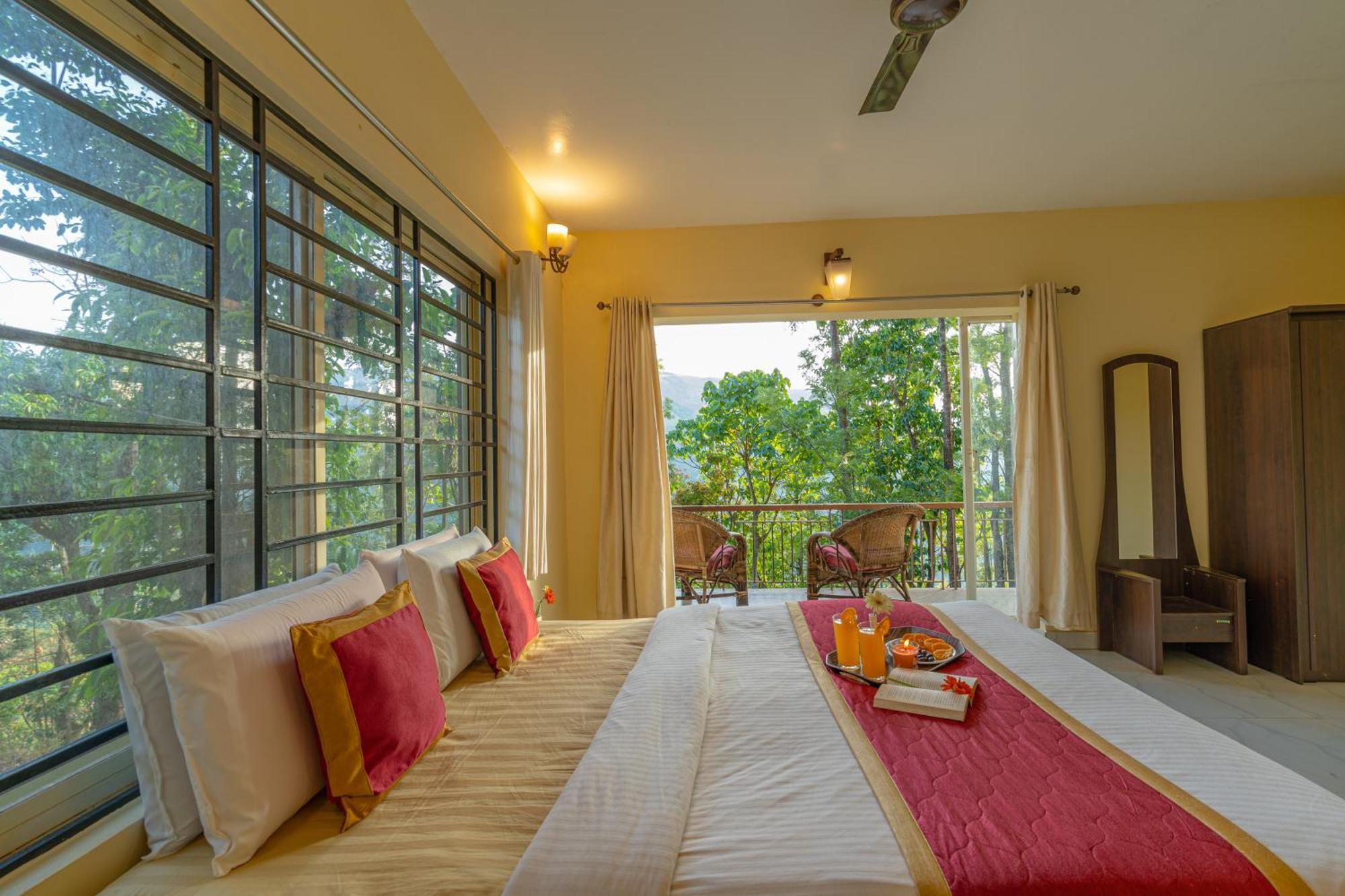 Q Swarga Retreat Hotel Attigundi Exterior foto