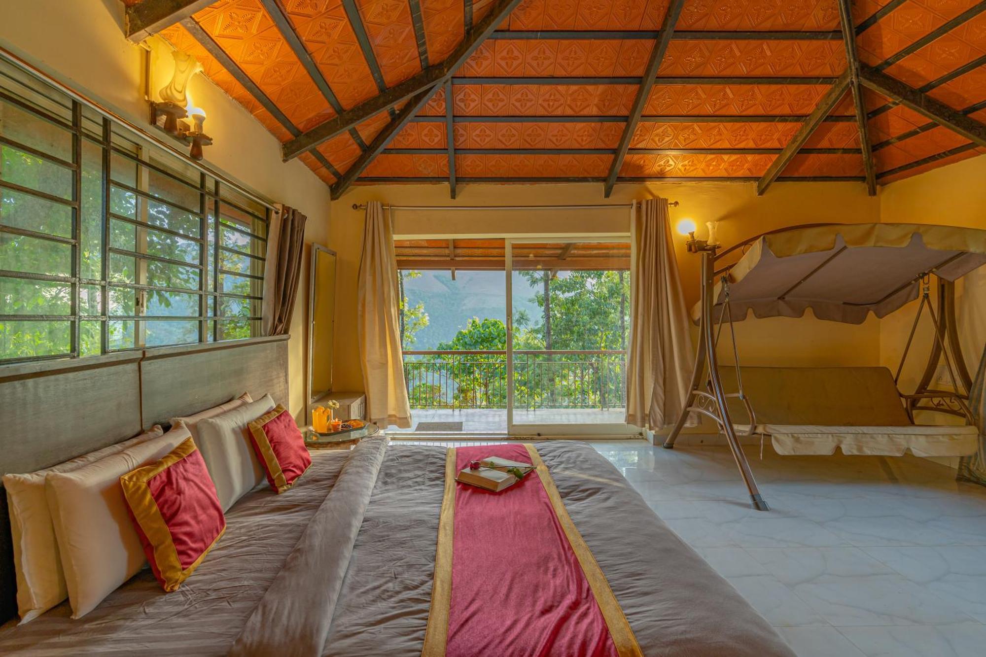 Q Swarga Retreat Hotel Attigundi Exterior foto